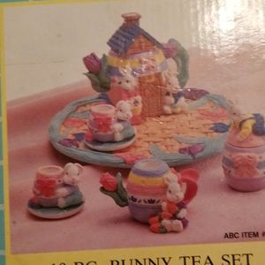10 pc Ceramic Easter Bunny Tea set